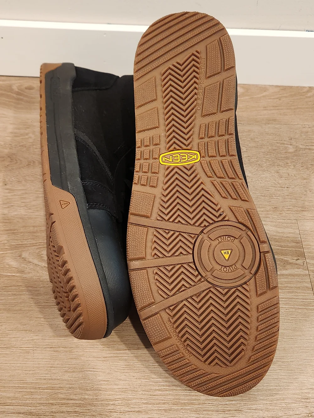 KEEN Utility Kenton Slip Resistant Composite Toe Metal Free Mid Work Shoe 15 EUC